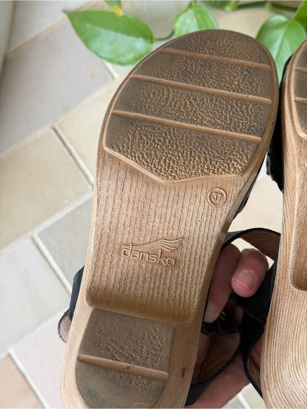 Black Leather Dansko Clog Sandals - Womens 37 - Picture 7 of 7